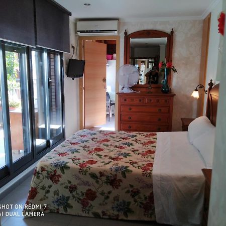Habitación en un Ático con gran terraza al aire libre una noche 75 mas noches a 65e Burriana Esterno foto