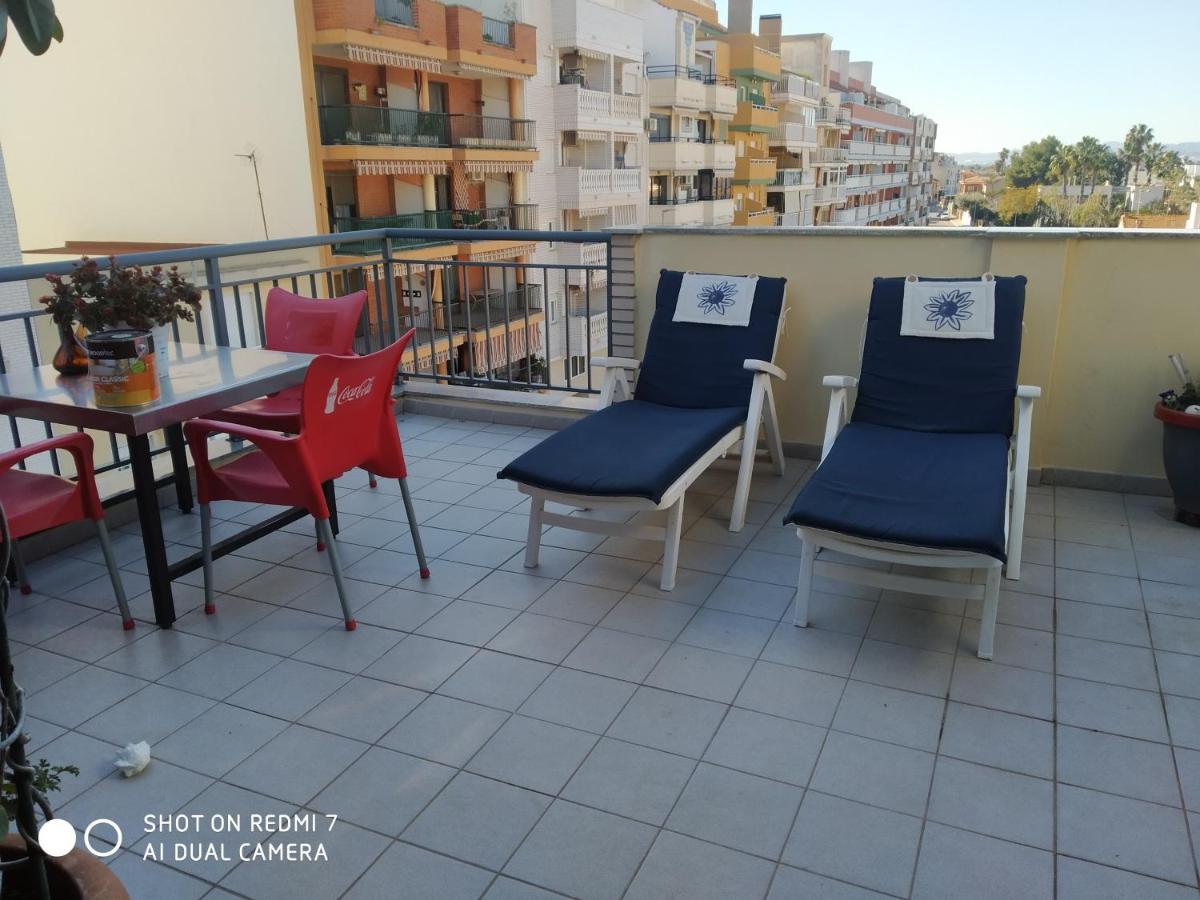 Habitación en un Ático con gran terraza al aire libre una noche 75 mas noches a 65e Burriana Esterno foto