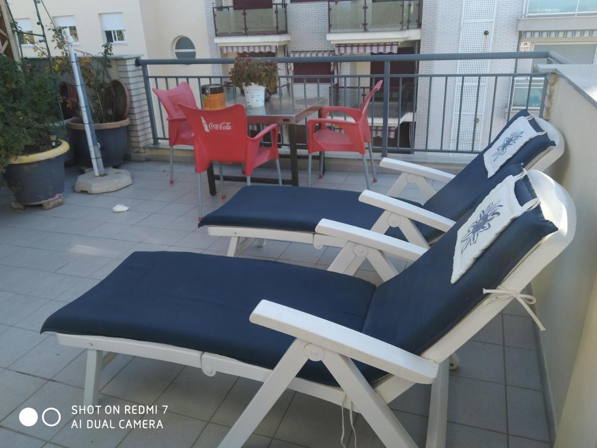 Habitación en un Ático con gran terraza al aire libre una noche 75 mas noches a 65e Burriana Esterno foto