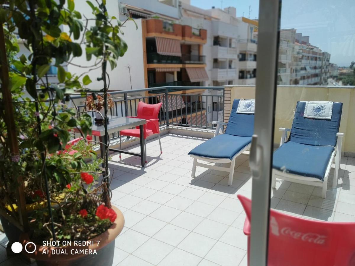 Habitación en un Ático con gran terraza al aire libre una noche 75 mas noches a 65e Burriana Esterno foto