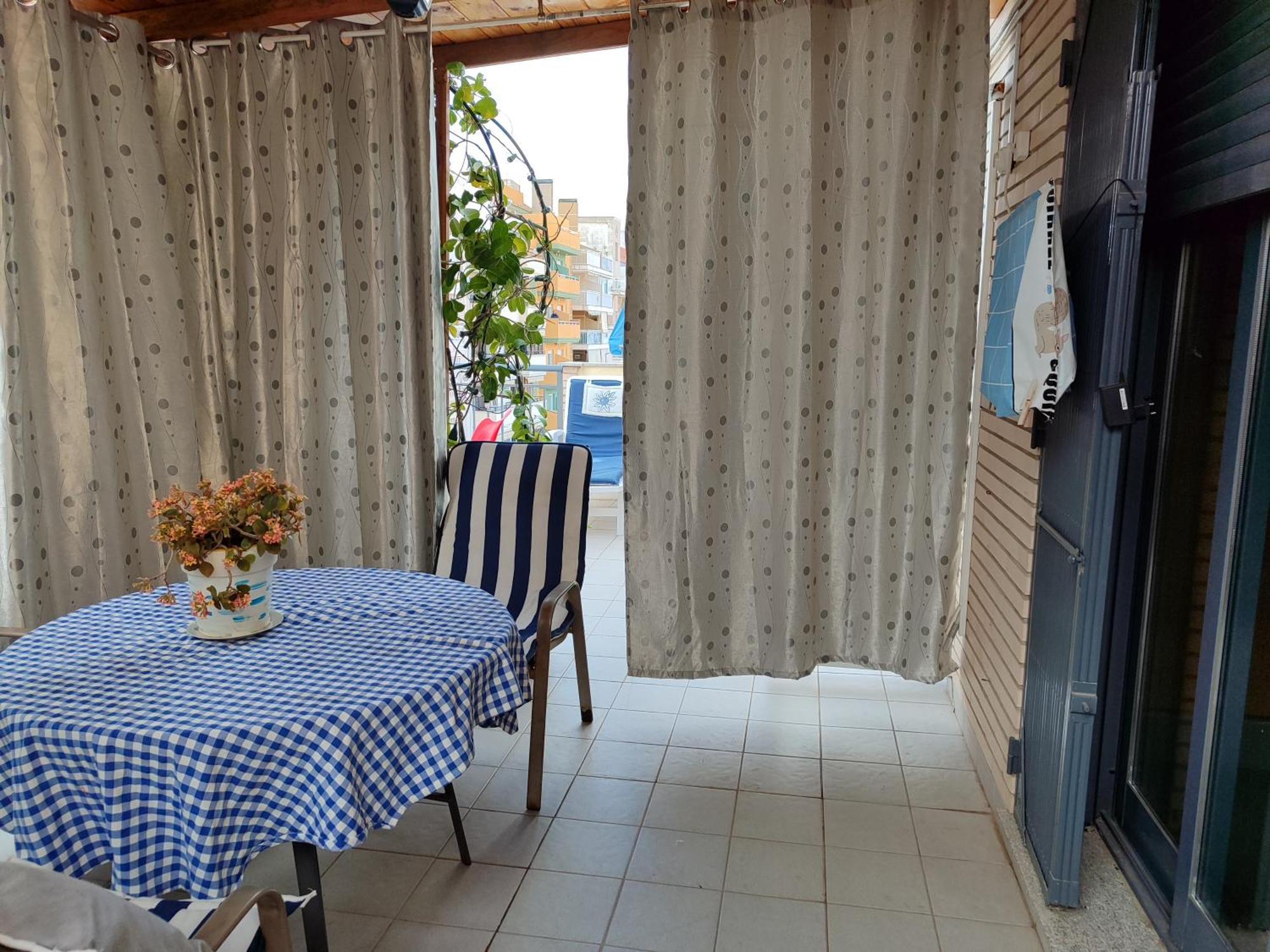 Habitación en un Ático con gran terraza al aire libre una noche 75 mas noches a 65e Burriana Esterno foto