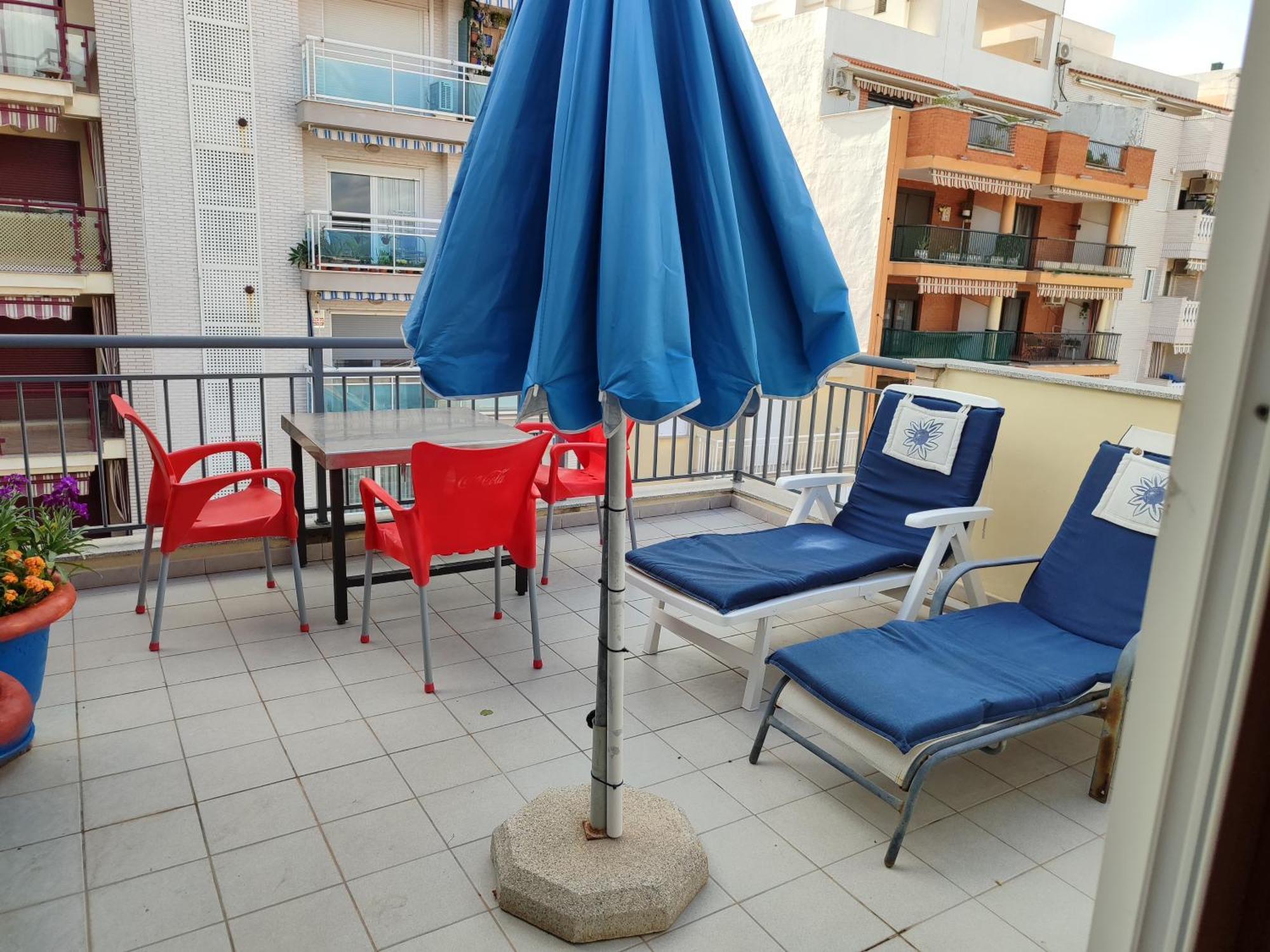 Habitación en un Ático con gran terraza al aire libre una noche 75 mas noches a 65e Burriana Esterno foto